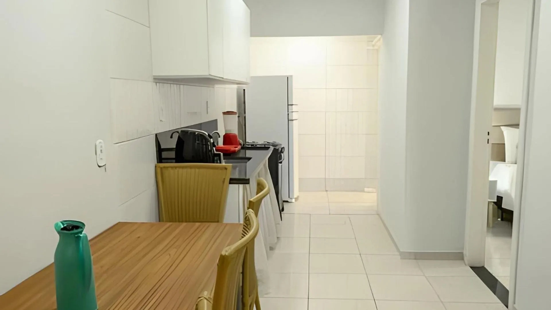 500M Praia Taperapuan; 2 Quartos; Wifi 300Mbs; Churrasqueira; Chuveirao; Estacionamento Gratuito 1 Carro. Porto Seguro