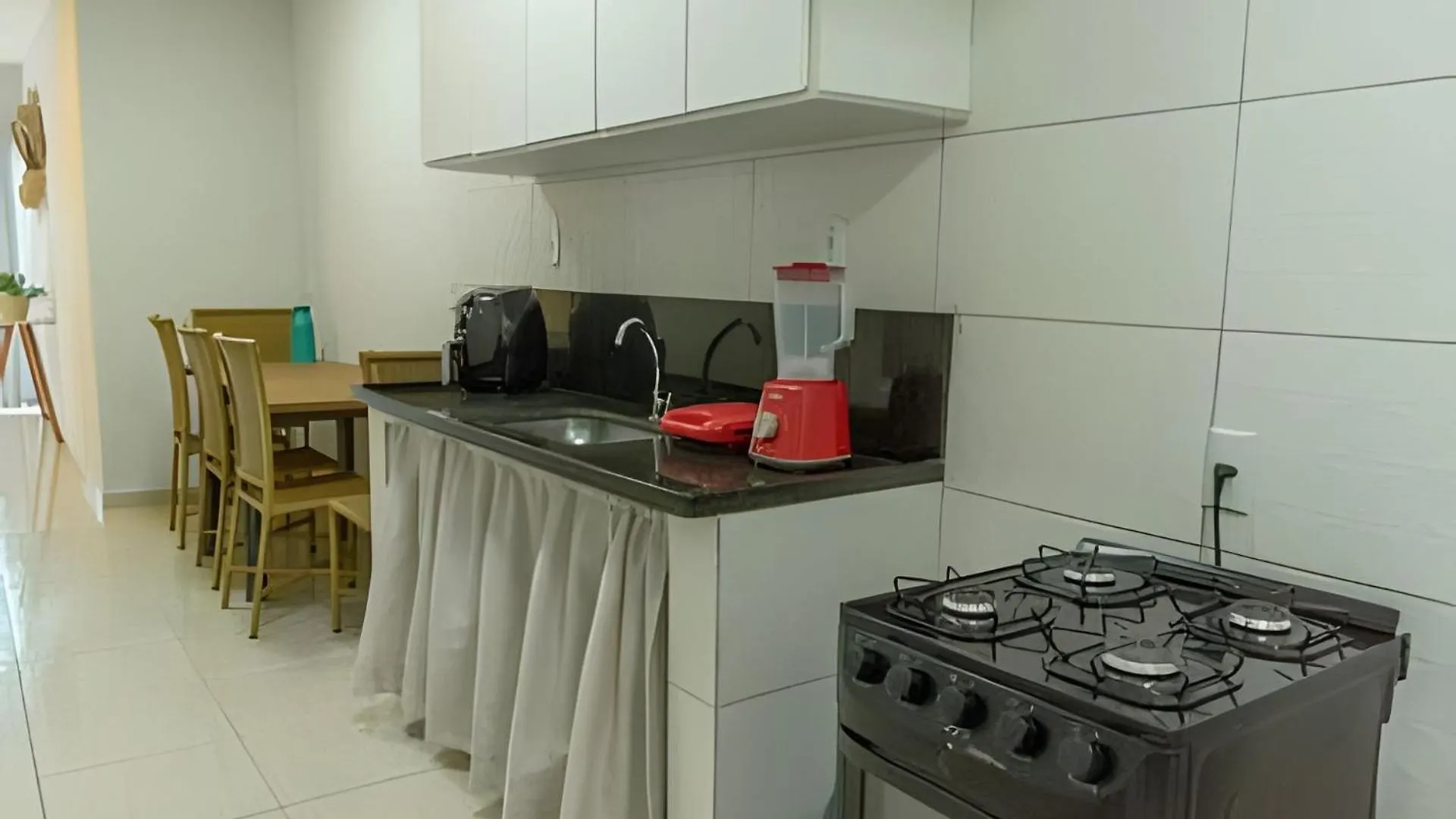 Ferienhaus 500M Praia Taperapuan; 2 Quartos; Wifi 300Mbs; Churrasqueira; Chuveirao; Estacionamento Gratuito 1 Carro. Porto Seguro