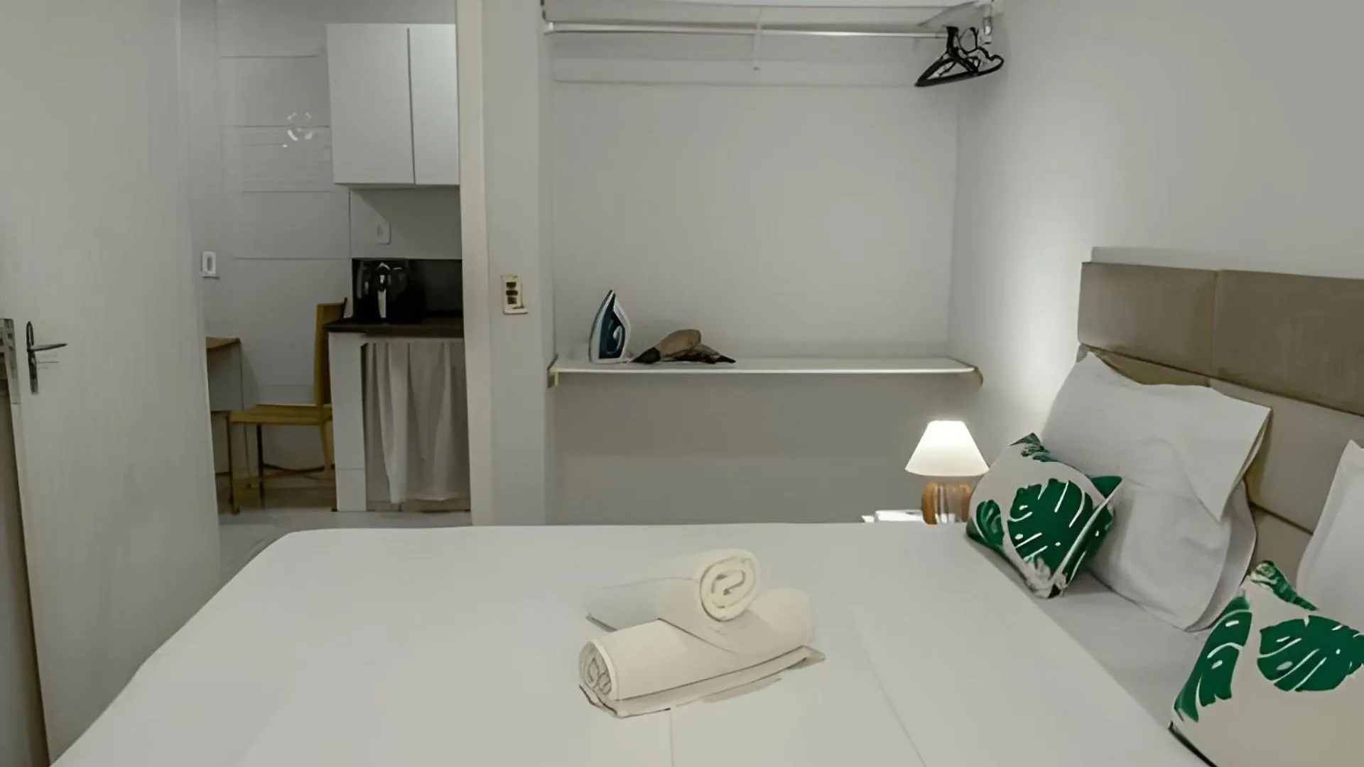 500M Praia Taperapuan; 2 Quartos; Wifi 300Mbs; Churrasqueira; Chuveirao; Estacionamento Gratuito 1 Carro. Porto Seguro Ferienhaus