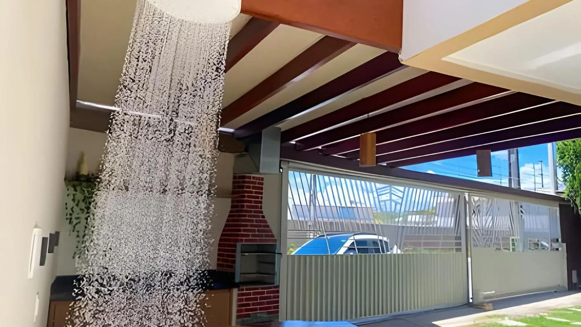 500M Praia Taperapuan; 2 Quartos; Wifi 300Mbs; Churrasqueira; Chuveirao; Estacionamento Gratuito 1 Carro. Porto Seguro Nyaraló